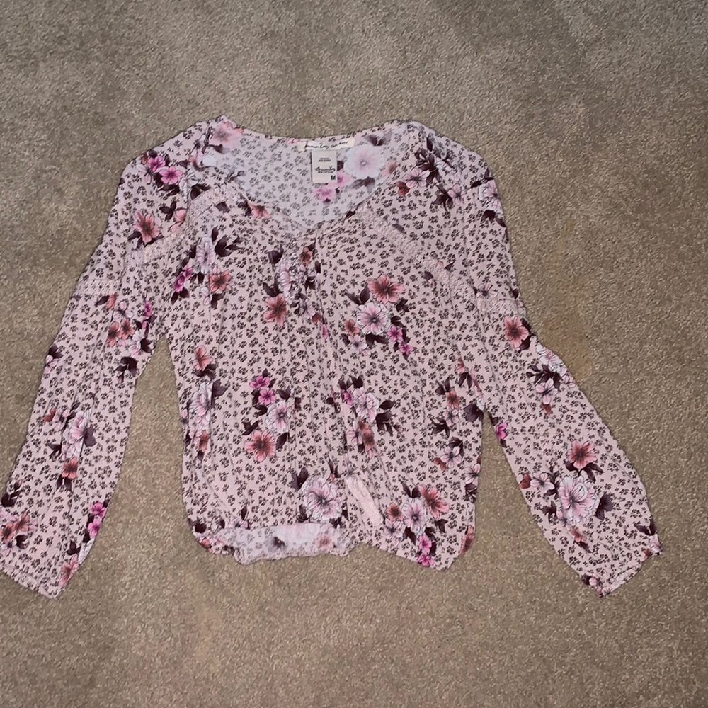 Flowy blouse with flowers
